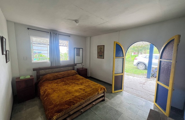 Las hamacas (rural lodging)