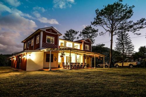 Las Mercedes Mountain House