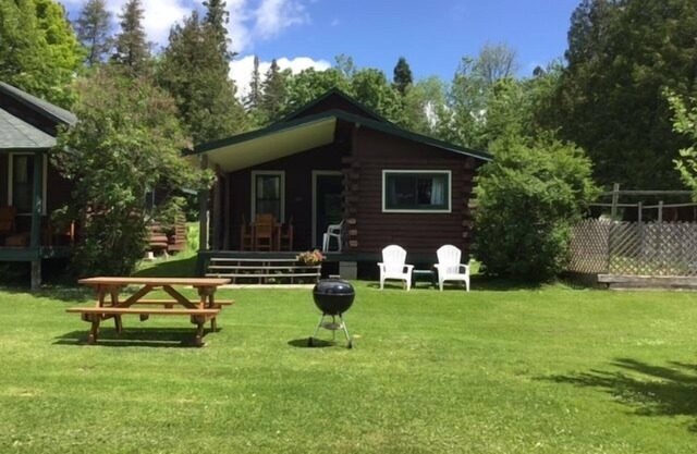 LaSalle Cabin - Les Cheneaux Landing
