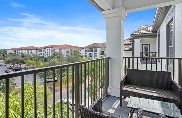 Last Minute Disney Getaway! Luxury Condo with Private Balcony. Book Now! #108469