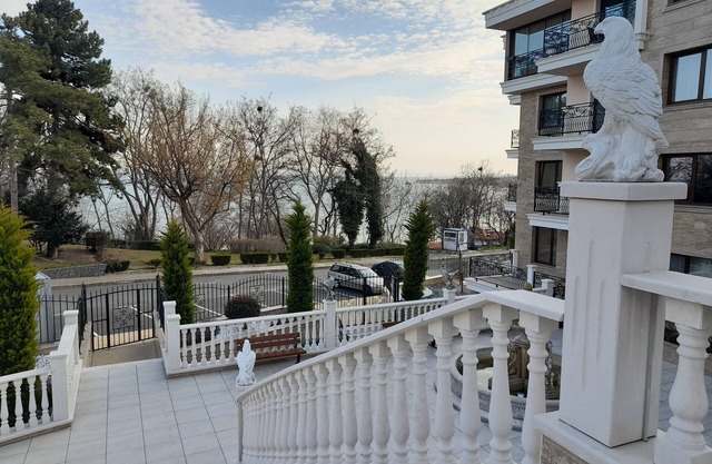 ❤️ LASTMINUTE Luxury 4-room apartment right on the beach, Nessebar town center⭐