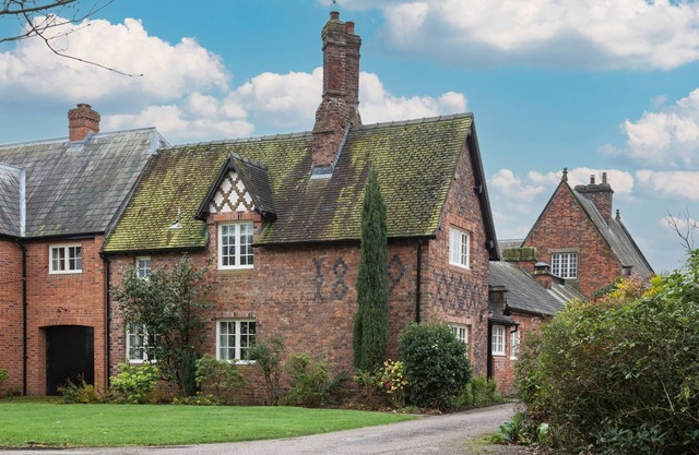Laundry Cottage - a former laundry, transformed