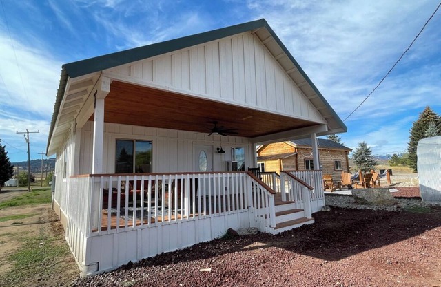 Lava Hot Springs Country Home