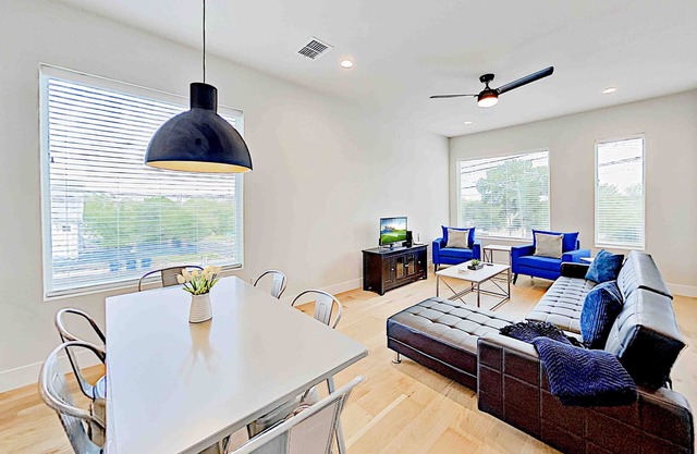 Lavish eastside retreat with private rooftop deck near dining & entertainment
