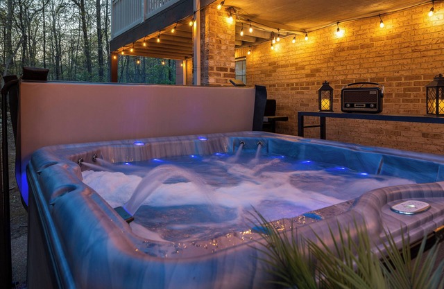 Lazy Bear Lodge/Game Room/Theater Room/Hot Tub