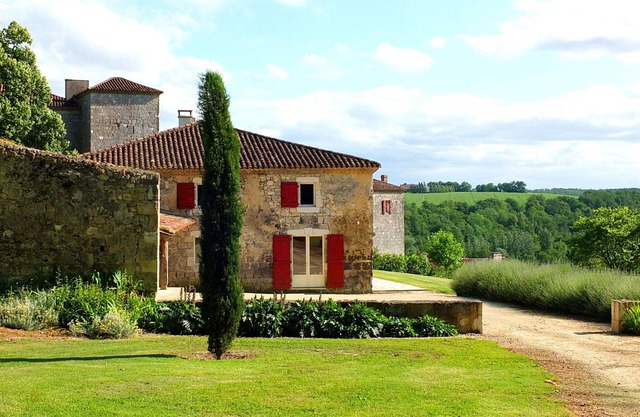 Le Bastion, Spacious Prestigious house in 10ha park, private pool, 14 people