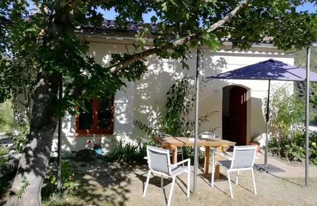 "LE CABANON"