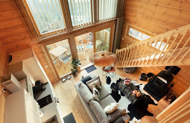 LE CHALET DES BOIS