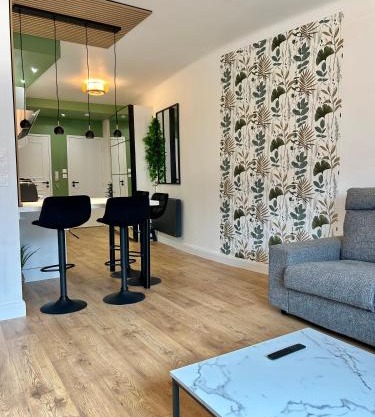 Le Chardon- appartement 2chambres- avec stationnement