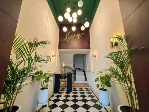 Le claridge Emerauld with gym and rooftop corniche by Viva Stay