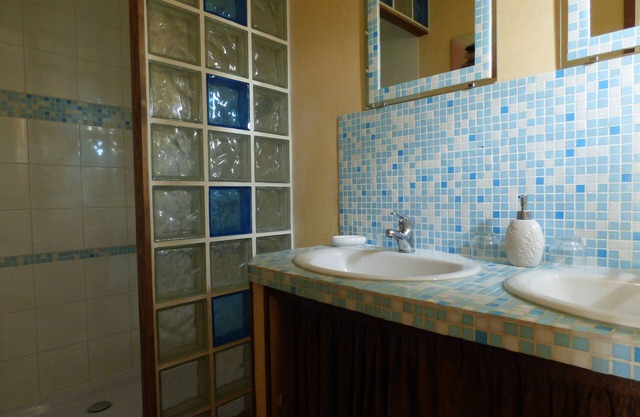 LE CLOS D'ETRETAT/MONET room