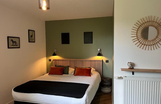 Le Clos Du Pontic Logis et Cit'Hotel