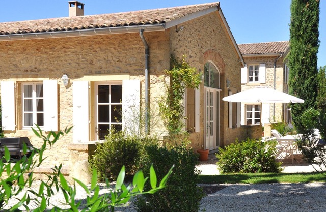 Le Colombier, charming holiday home, 8-10 p., at the gates of Provence