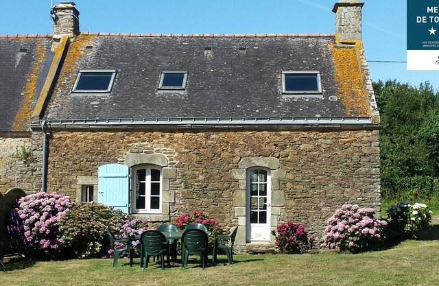 Le Cosquer-sur-Zur close to the beach