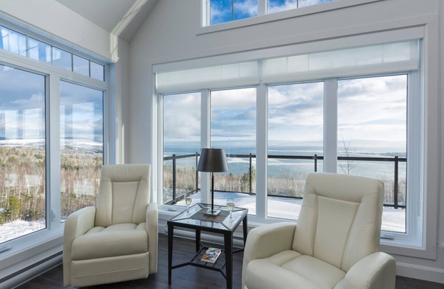 Le Fluvial - With stunning view of the Saint-Lawrence river!