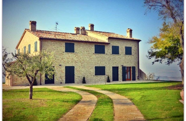 Le Marche | Stylish luxury accommodation in the countryside great view and pool