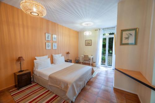 Le Mas Sivan - maison provençale avec terrasse, parking sécurisé, climatisation, wifi