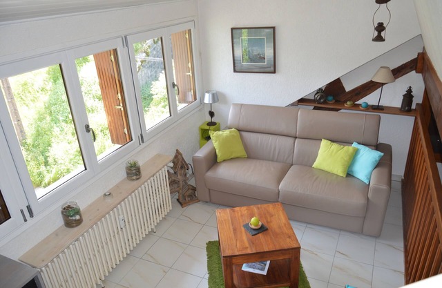 Le Nid du Lac, Appartement au Bord du lac Avec vue lac et Plage Privée