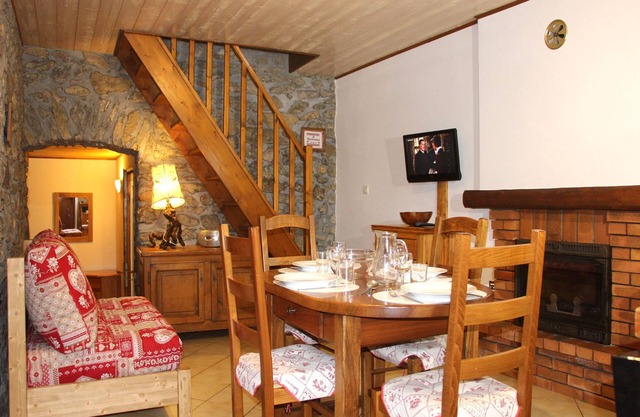 Le Nielard 2-room duplex 45 m2 200 m from the free bus stop 300 m from the ski lift