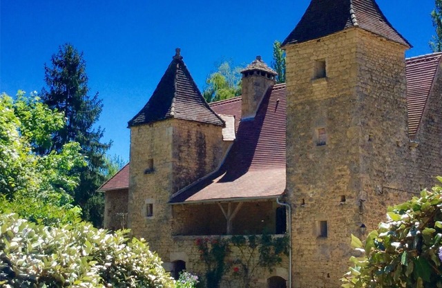 Le Noyer - at Manoir Bourgale, central Dordogne, 50 acre private park.