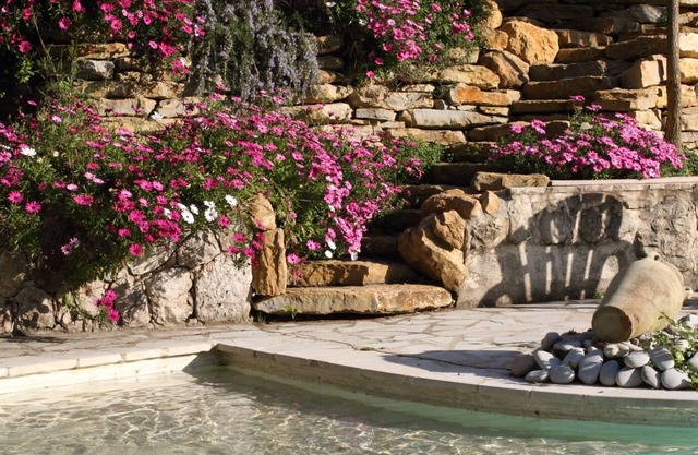 Le Paradis des Cigales:3 P large terrace with panoramic view in villa/pool