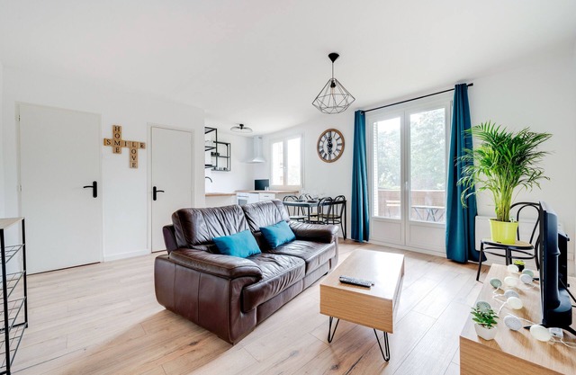 Le Petit Calypso - One Bedroom Apartment, Sleeps 2