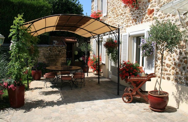 Le Petit Nailly
