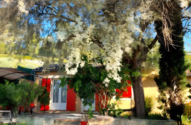 'Le Pigeonnier' with Mountain View, Shared Pool and Wi-Fi