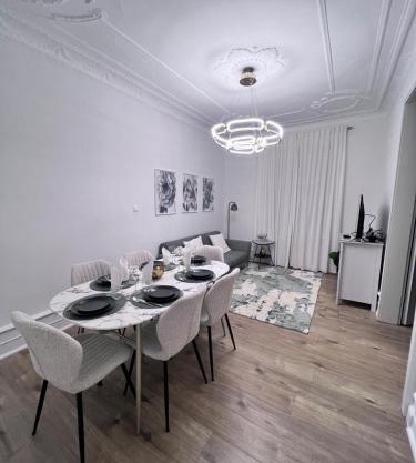 Le Rapp 6, Appartement de Standing 3 chambres, 7 personnes &1 bébé, Cosy et familial ultra équipé Emplacement Idéal proche Gare Centre ville Marchés de Noël Quartier Tribunal Contades