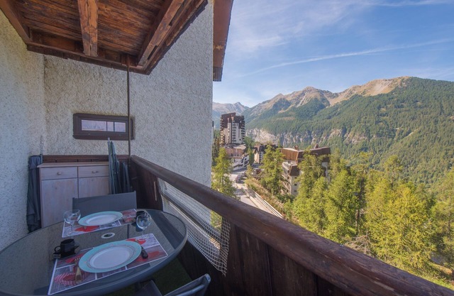 Le Sunny Snow - Jolie vue montagne