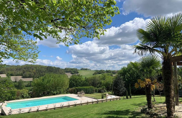 Le Tilleul, an intimate mezzanine cottage on the side of a hill. Superb views