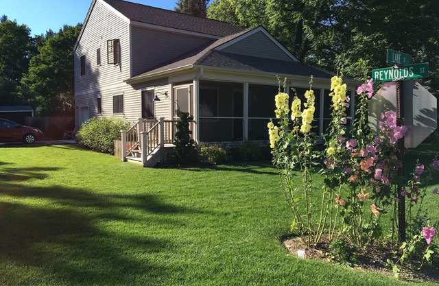 Leland Home, Only Blocks from Downtown.