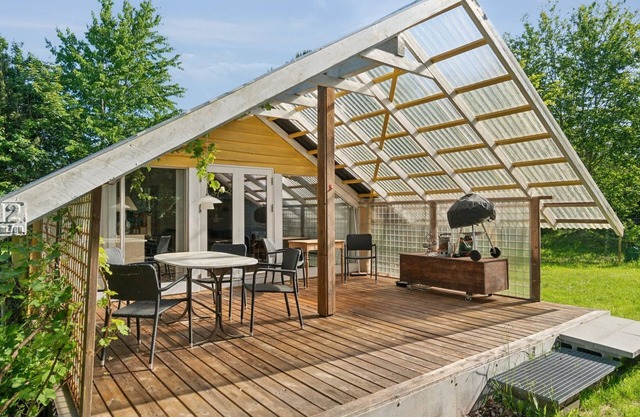 "Lennart" - 4km from the sea by Interhome