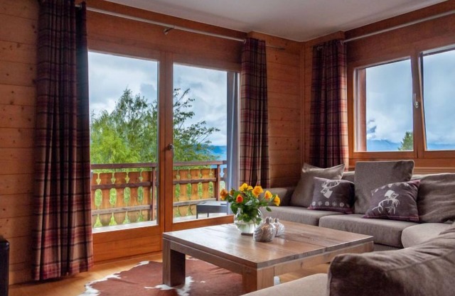 Les Cimes Blanches B 401 by Interhome