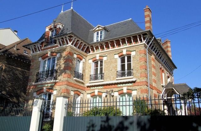 Les Flolies on the banks of the Marne: Character villa - Disney - Paris