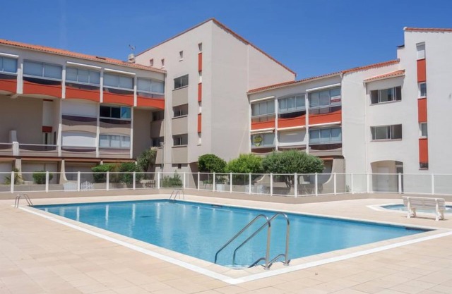 Les Golfes Clairs by Interhome