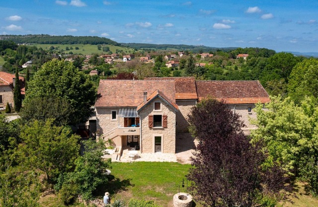 Les Haut" estate with private garden