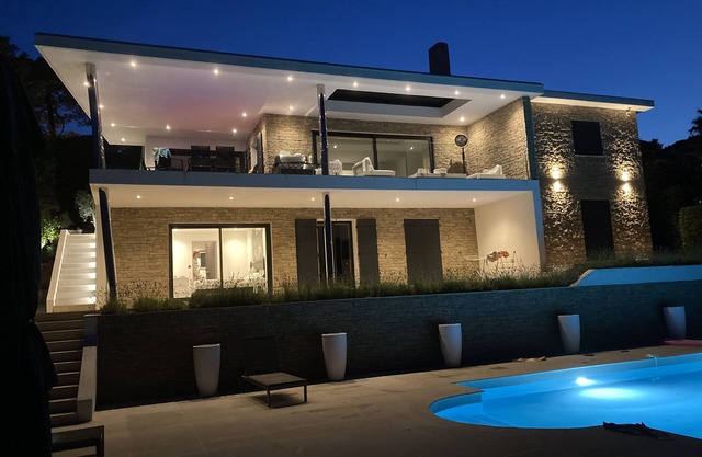 Les Issambres Contemporary villa