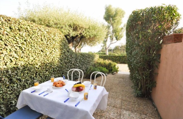 Les Jardins de la Mer by Interhome