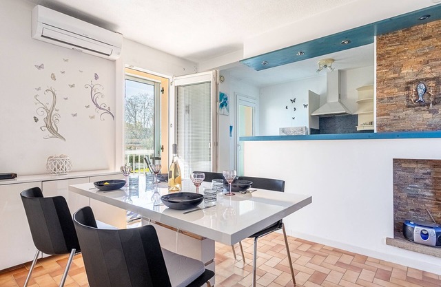 Les Lavandes by Interhome