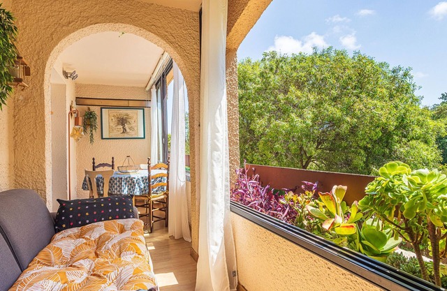 Les Mimosas Bleus by Interhome