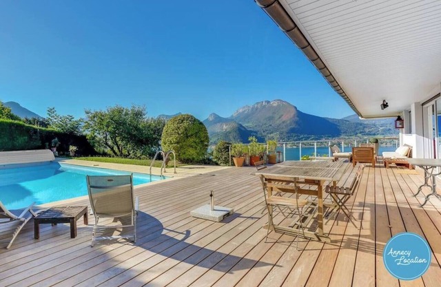 Les Pomeroles panoramic view and pool.