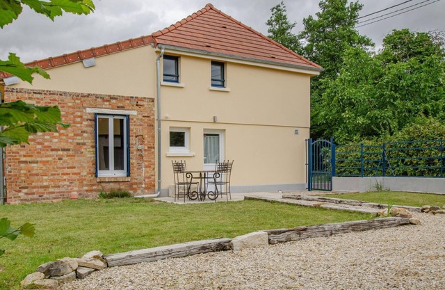 Les Volets Bleus & Les P'tits Cailloux