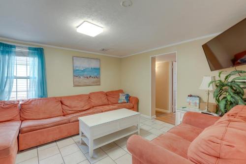 Less Than half Mi to Beach Wildwood Getaway with Patio!