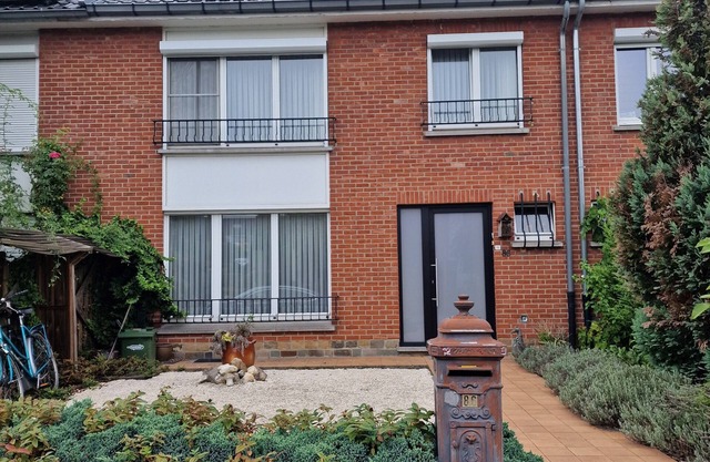Leuven, quiet environment, dead- end street, free parking