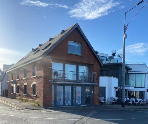 Lifeboat House