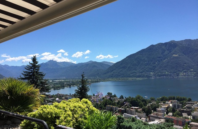 Light-flooded, lovely furnished apartment with a fantastic patio