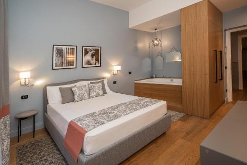 LikeYourHome, 80 sq m luxury apartment with Jacuzzi, in Trastevere district