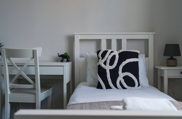 Lily Apartment 2 - 2 bed flat Bedlington
