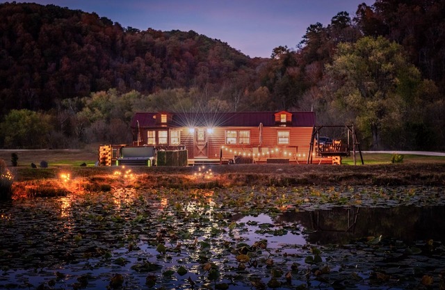 Lily Pad Bungalow - Red River Gorge, Slade KY